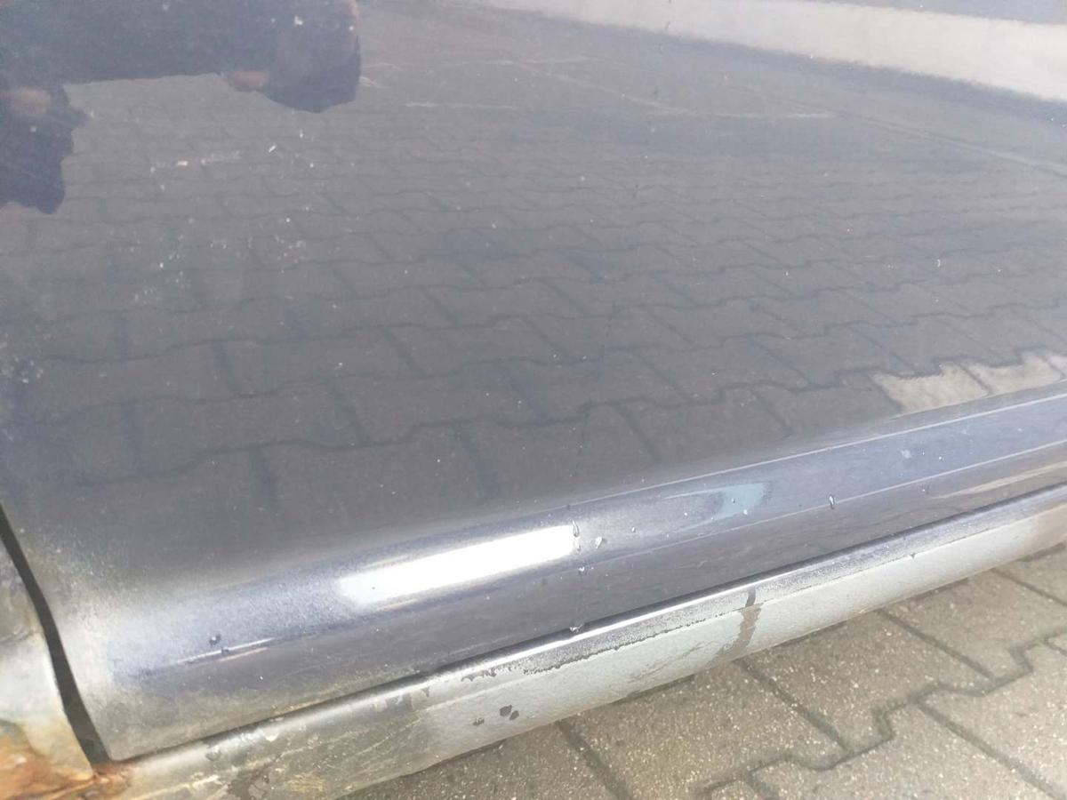 VW Golf 4 original T&uuml;r vorn links LA5G Perlblau 5-T&uuml;rer Rohbau Bj.2004